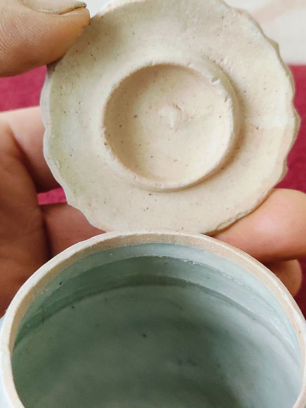 古玩陶瓷湖田窯蓋罐拍賣,當(dāng)前價(jià)格3600元