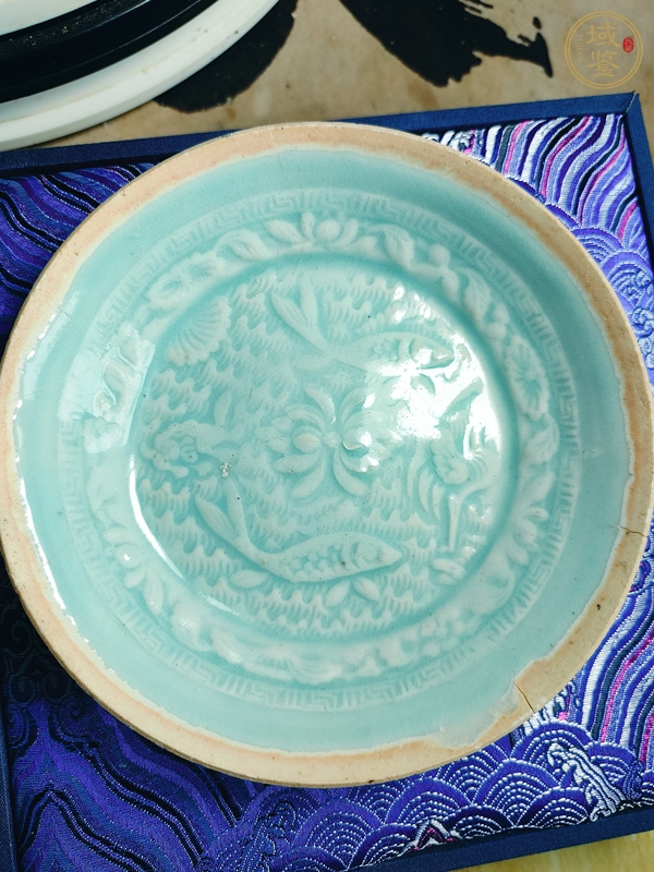 古玩陶瓷湖田窯龜鶴同春雙魚洗真品鑒賞圖