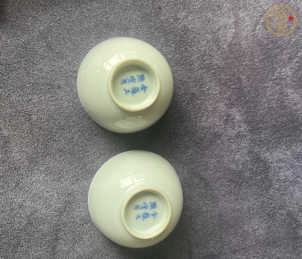 古玩陶瓷日本明治青花茶碗真品鑒賞圖