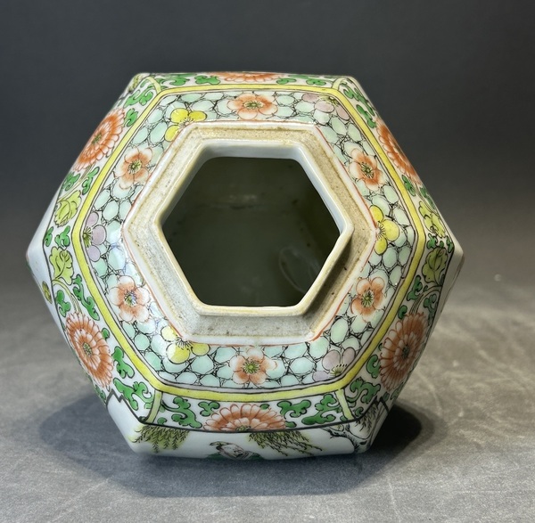 古玩陶瓷【優品】清光緒·五彩高士童子故事圖六方罐拍賣，當前價格4500元