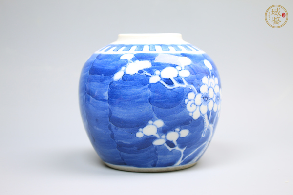 古玩陶瓷清晚期·青花留白折枝冰梅紋罐真品鑒賞圖