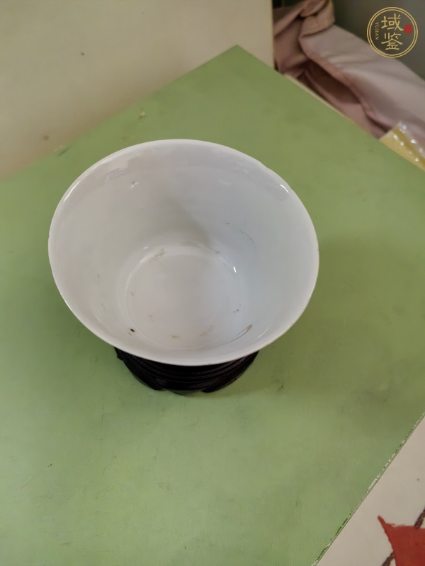 古玩陶瓷佛家八寶粉彩杯真品鑒賞圖