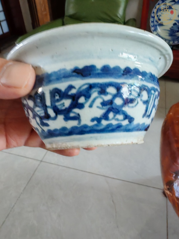 古玩陶瓷青花夔龍紋香爐真品鑒賞圖