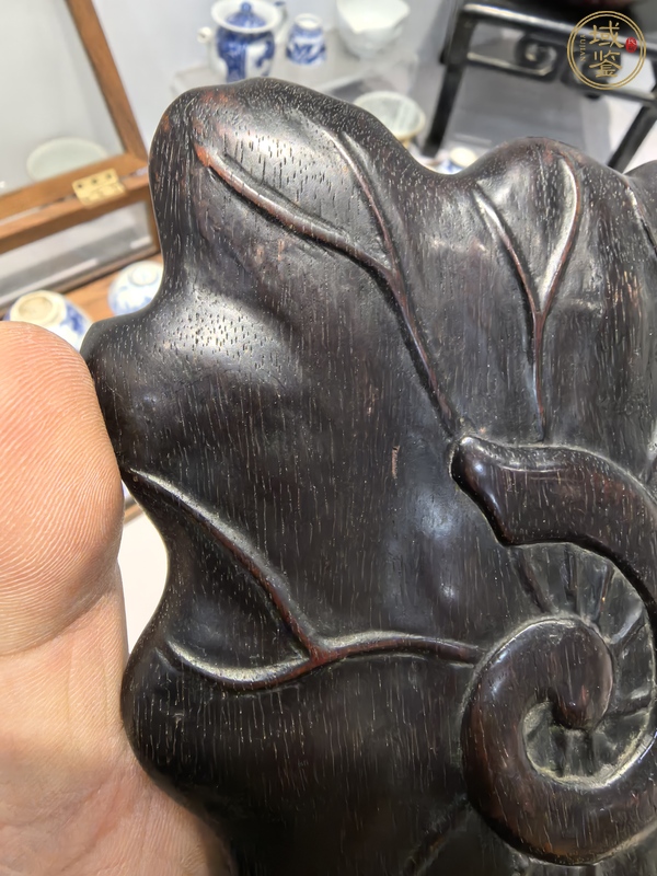 古玩雜項紫檀雕刻-荷葉承盤真品鑒賞圖