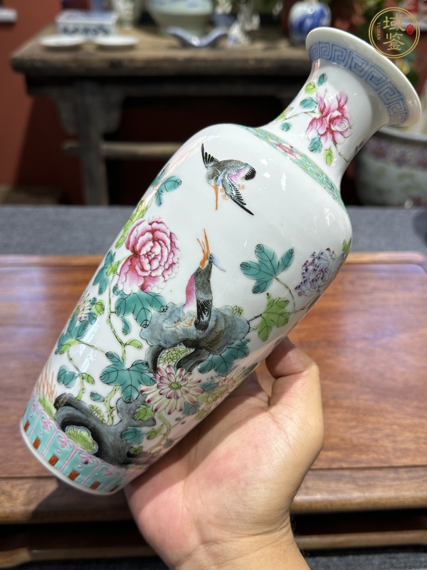 古玩陶瓷粉彩花鳥紋瓶真品鑒賞圖
