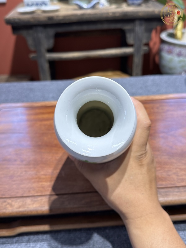 古玩陶瓷粉彩花鳥紋瓶真品鑒賞圖