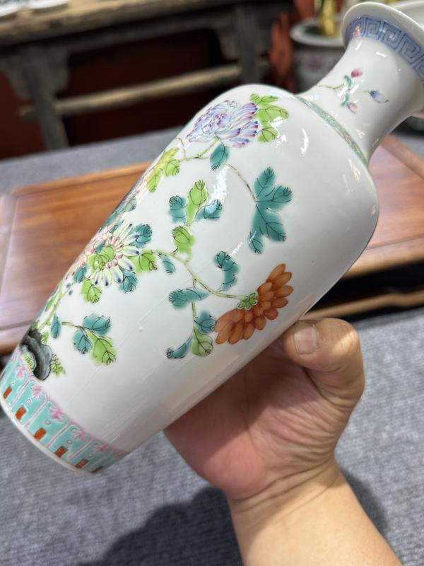 古玩陶瓷粉彩花鳥紋瓶拍賣，當前價格2600元