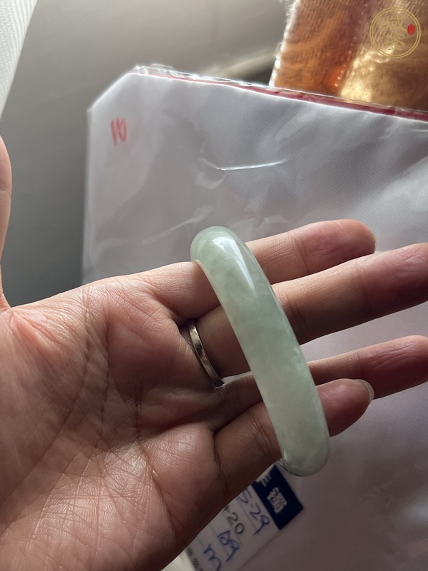 古玩玉器翡翠鐲子真品鑒賞圖
