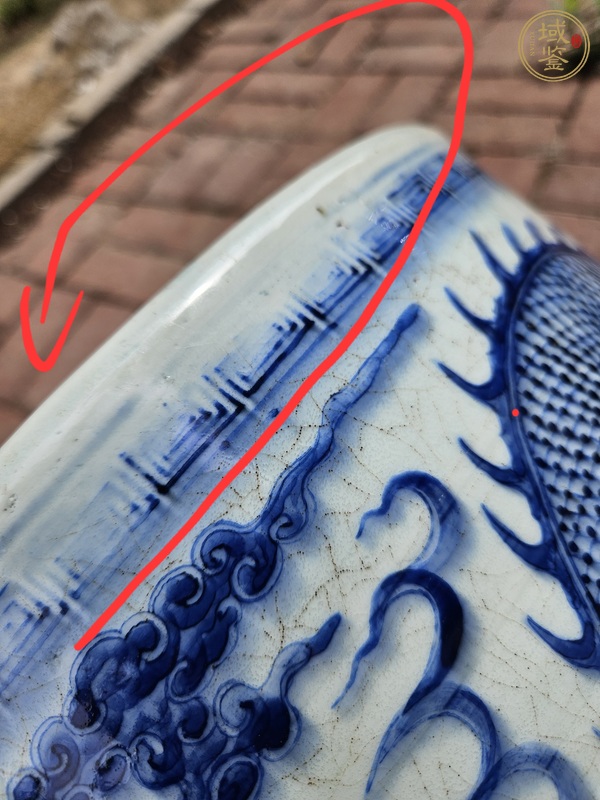 古玩陶瓷青花雙龍戲珠紋直筒爐真品鑒賞圖