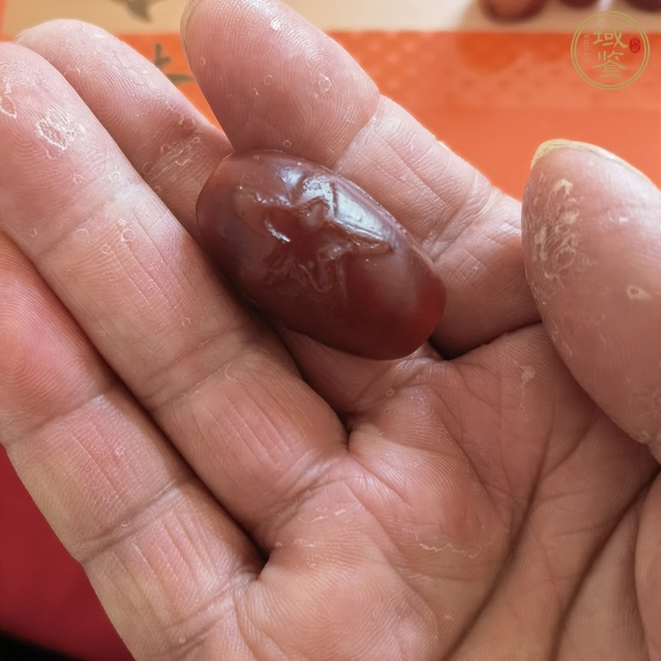 古玩玉器紅瑪瑙珠真品鑒賞圖