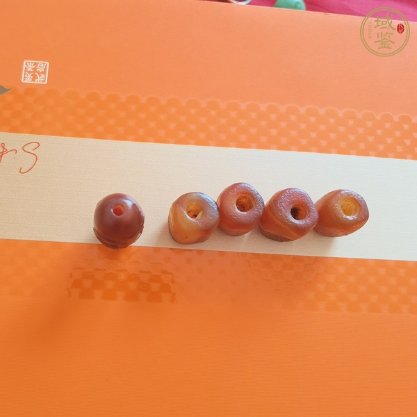 古玩玉器紅瑪瑙珠真品鑒賞圖