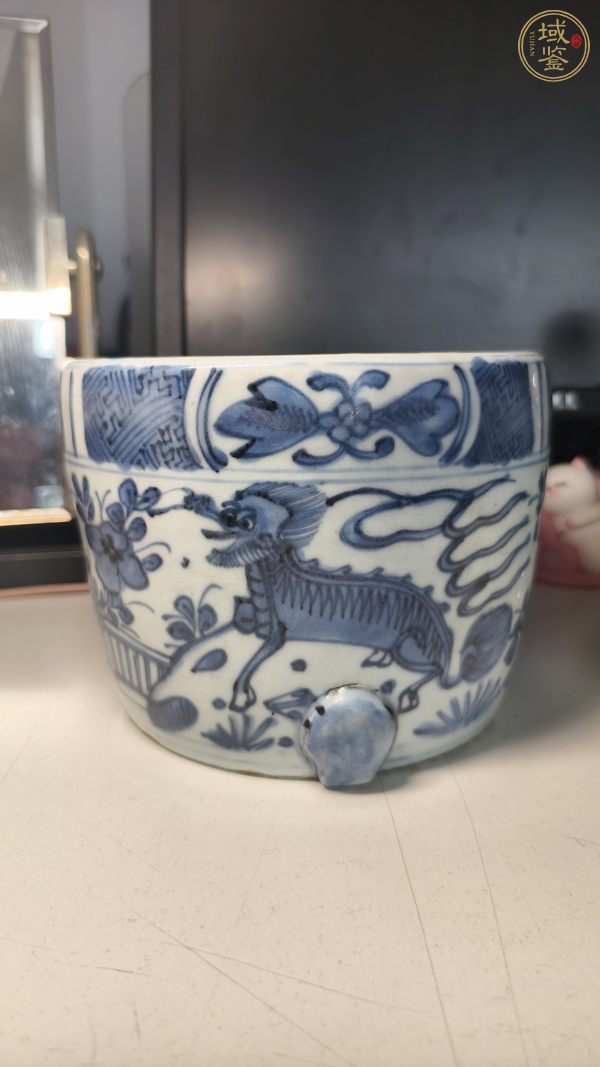 古玩陶瓷青花麒麟紋筒式爐真品鑒賞圖
