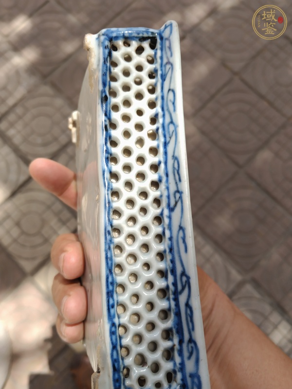 古玩陶瓷青花鏤空水仙盆真品鑒賞圖