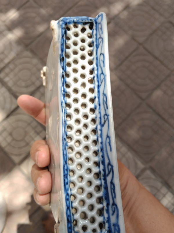 古玩陶瓷青花鏤空水仙盆拍賣,當前價格2799元