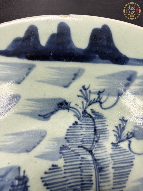 古玩陶瓷豆青釉青花盤真品鑒賞圖