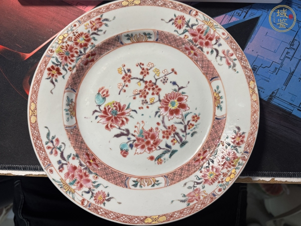 古玩陶瓷粉彩花卉紋折沿盤真品鑒賞圖