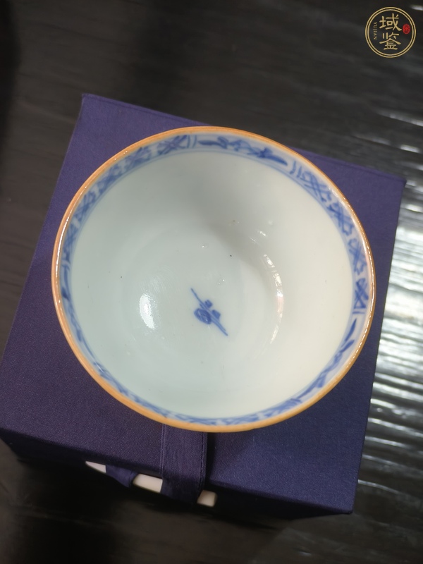 古玩陶瓷青花人物紋茶杯真品鑒賞圖