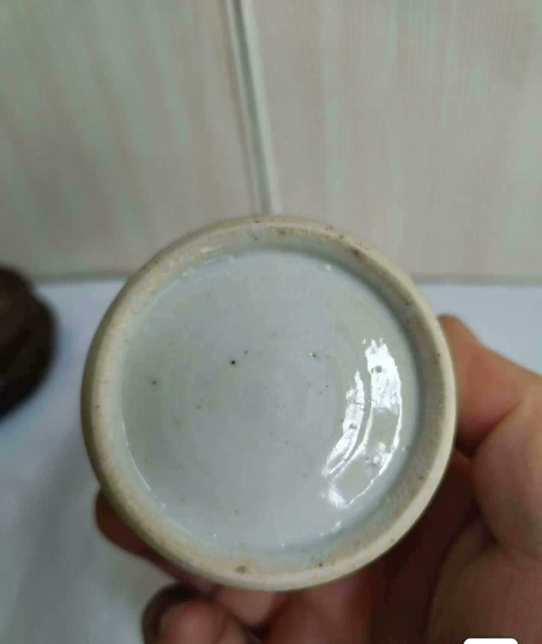 古玩陶瓷清中期青花山水長頸瓶拍賣，當(dāng)前價格4998元