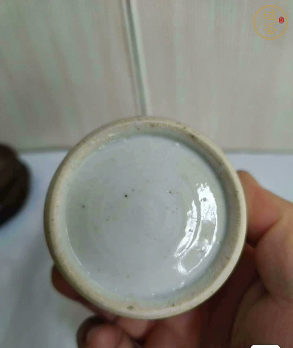 古玩陶瓷清中期青花山水長頸瓶真品鑒賞圖