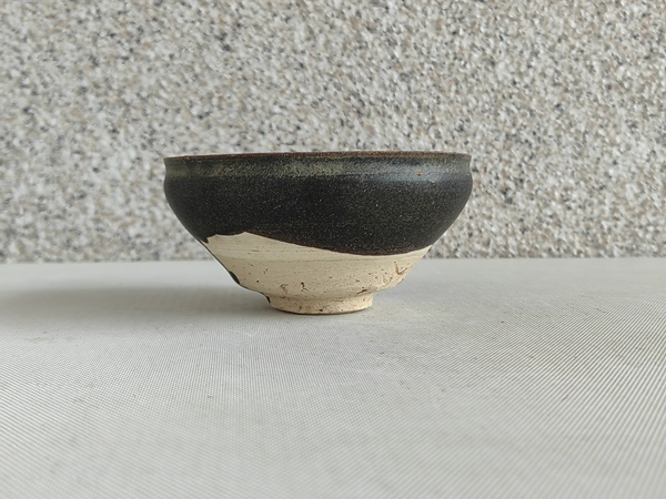 古玩陶瓷閩侯窯黑釉茶盞拍賣，當(dāng)前價(jià)格998元