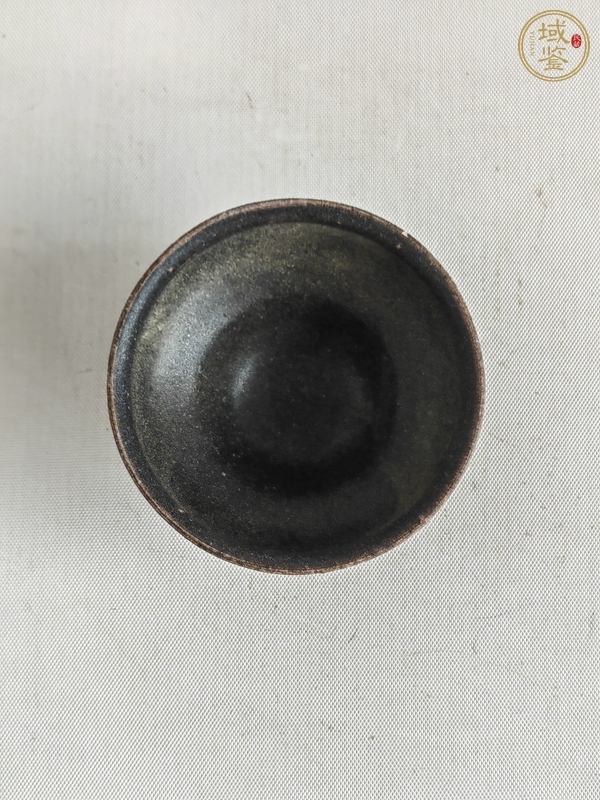 古玩陶瓷閩侯窯黑釉茶盞真品鑒賞圖