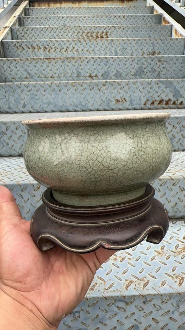 古玩陶瓷雍乾綠哥釉香爐拍賣,當前價格26000元