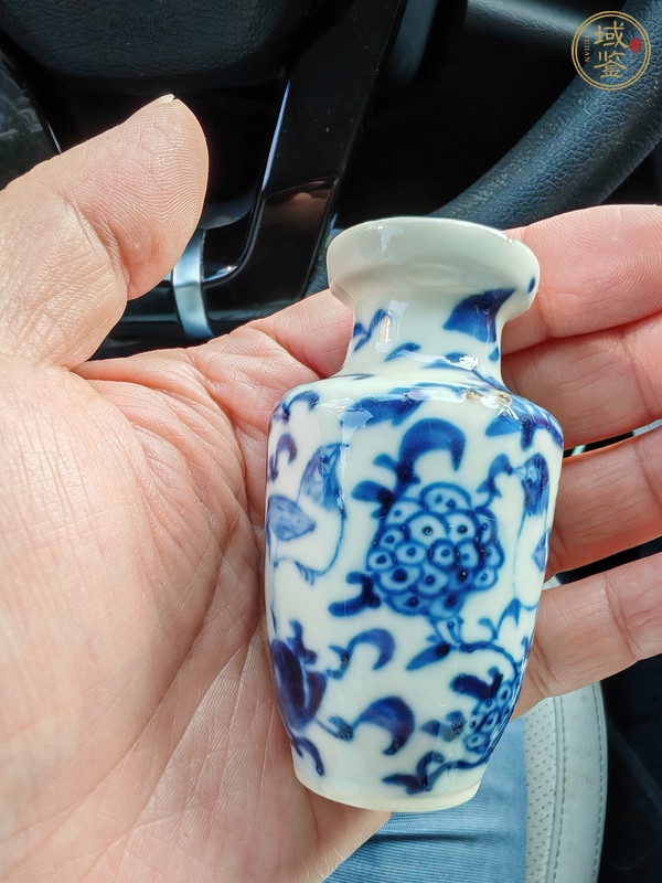 古玩陶瓷青花花鳥紋小瓶真品鑒賞圖
