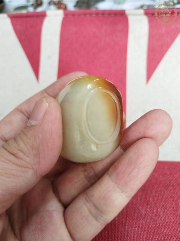 古玩雜項(xiàng)瑪瑙鼻煙壺真品鑒賞圖