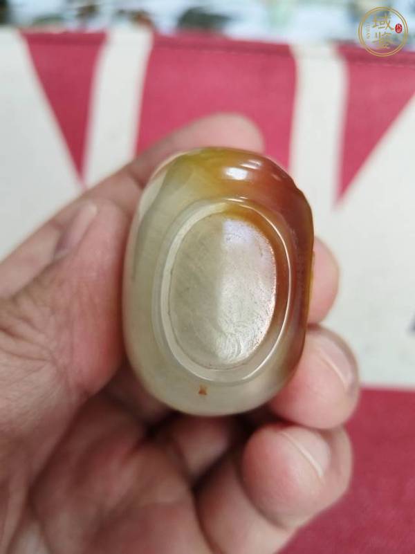 古玩雜項(xiàng)瑪瑙鼻煙壺真品鑒賞圖