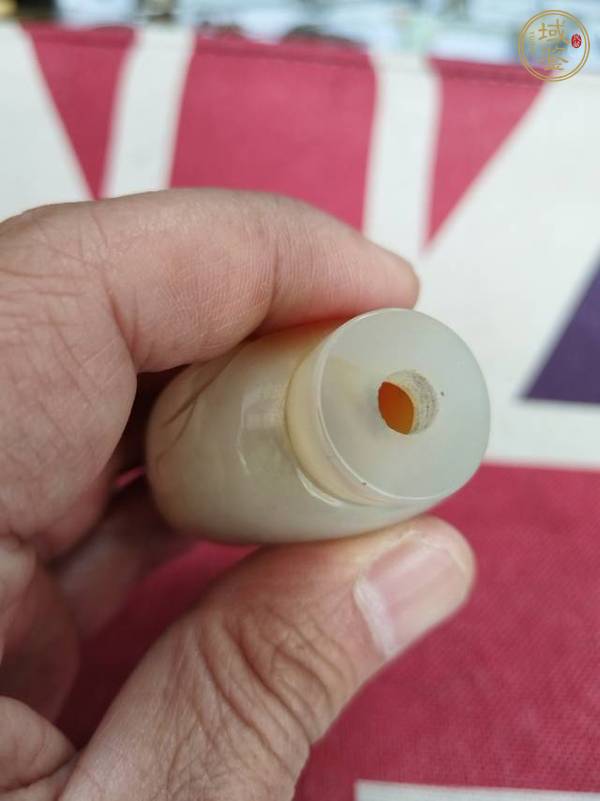 古玩雜項(xiàng)瑪瑙鼻煙壺真品鑒賞圖