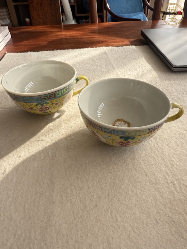 古玩陶瓷吉語紋粉彩執杯真品鑒賞圖