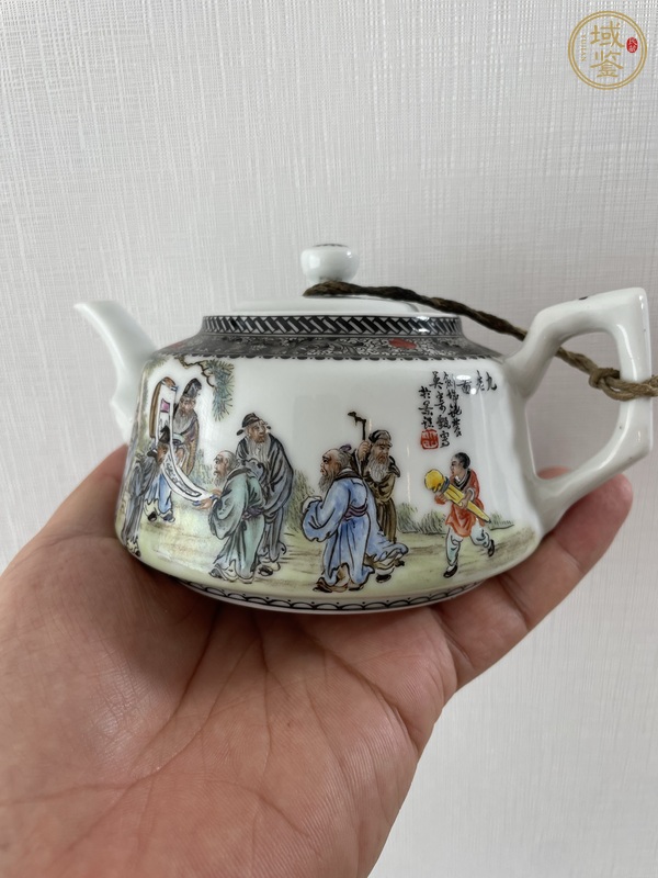 古玩陶瓷粉彩人物故事壺真品鑒賞圖