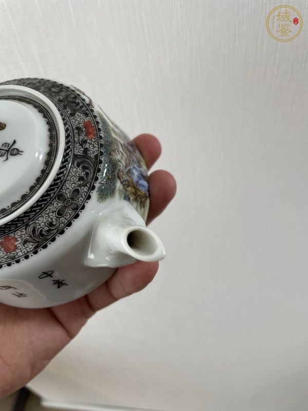古玩陶瓷粉彩人物故事壺真品鑒賞圖