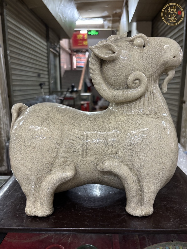古玩陶瓷哥釉羊真品鑒賞圖