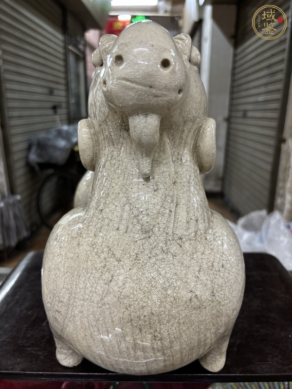 古玩陶瓷哥釉羊真品鑒賞圖