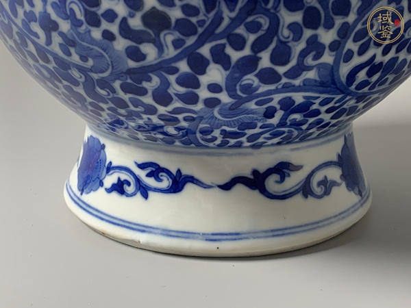古玩陶瓷晚清期·青花纏枝花卉紋蓮子尊真品鑒賞圖