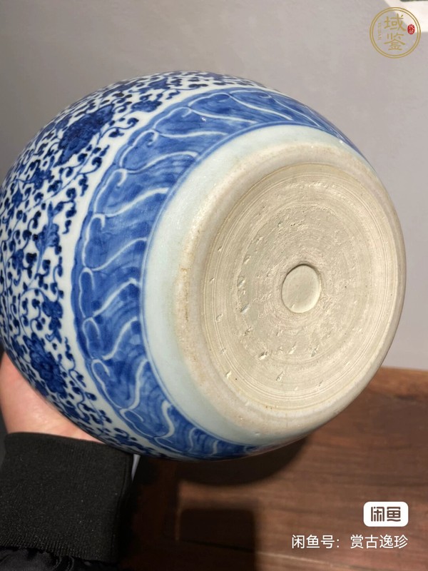 古玩陶瓷花卉紋青花缸真品鑒賞圖