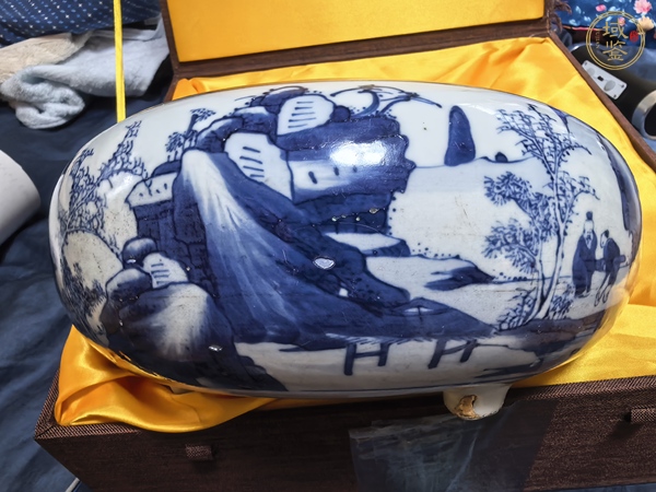 古玩陶瓷青花山水人物紋香爐真品鑒賞圖