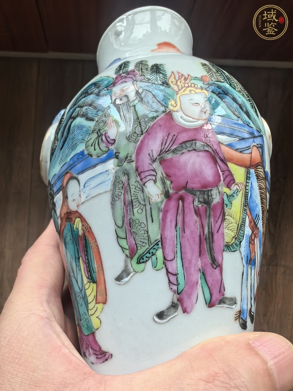 古玩陶瓷清晚·粉彩人物故事紋輔首瓶 真品鑒賞圖