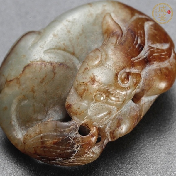 古玩和田雕刻瑞獸題材把件真品鑒賞圖