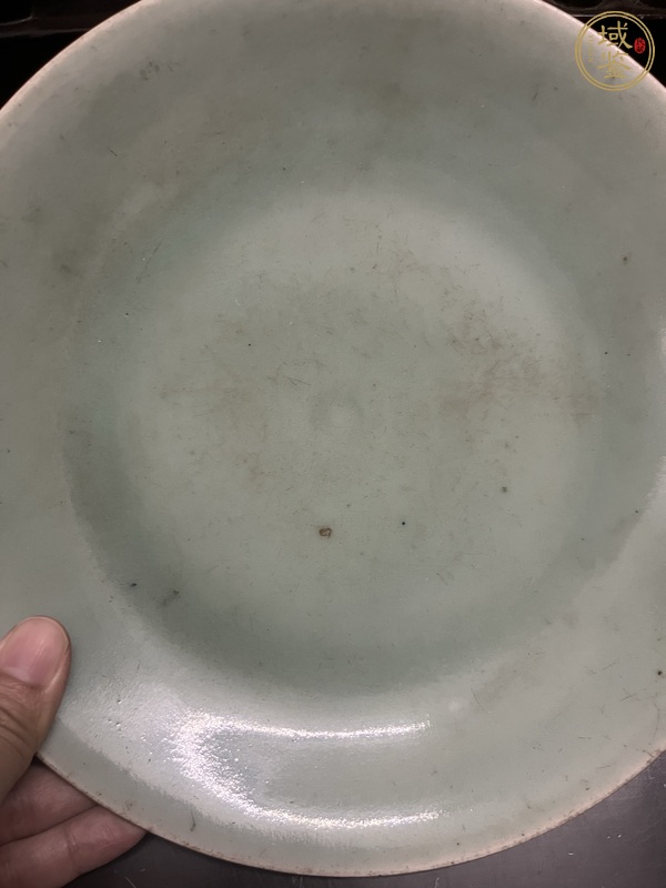古玩陶瓷豆青釉盤真品鑒賞圖