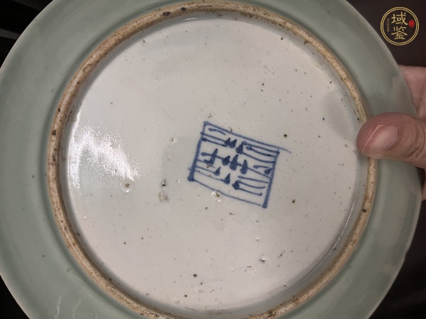 古玩陶瓷豆青釉盤真品鑒賞圖