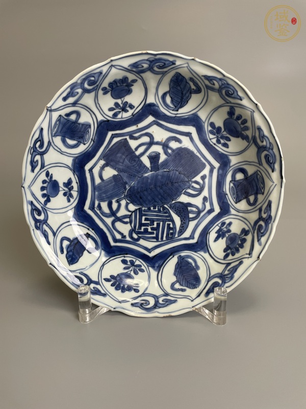 古玩陶瓷青花八寶紋花口盤真品鑒賞圖