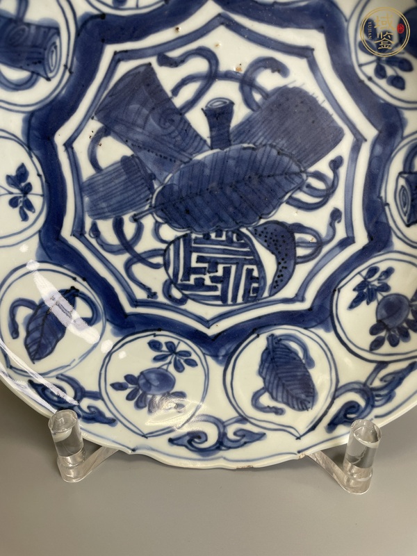 古玩陶瓷青花八寶紋花口盤真品鑒賞圖