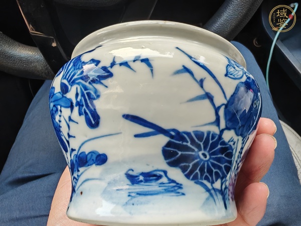 古玩陶瓷青花荷塘花卉紋水缸真品鑒賞圖