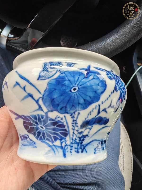 古玩陶瓷青花荷塘花卉紋水缸真品鑒賞圖