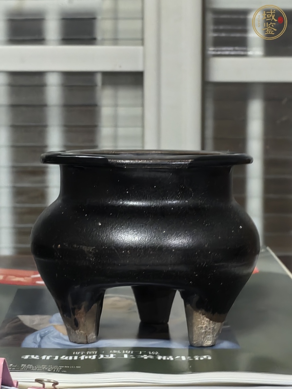 古玩陶瓷贛州窯黑釉鬲式爐真品鑒賞圖