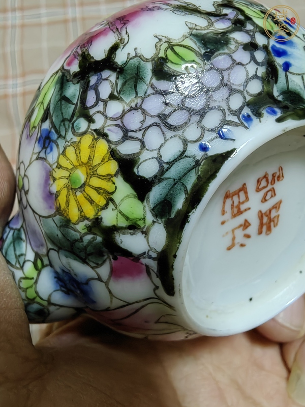 古玩百花不落地粉彩執壺真品鑒賞圖