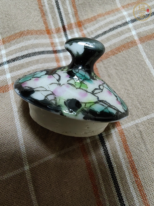 古玩陶瓷百花不落地粉彩執(zhí)壺真品鑒賞圖