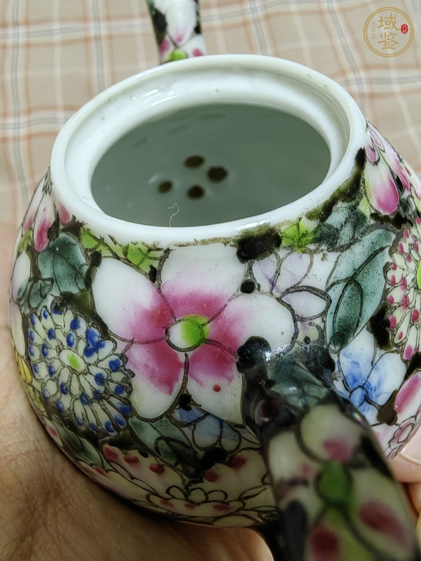 古玩陶瓷百花不落地粉彩執(zhí)壺真品鑒賞圖